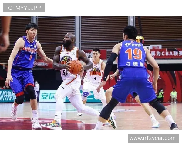 武汉篮球队与深圳篮球队的速度较量赛后分析与战术总结